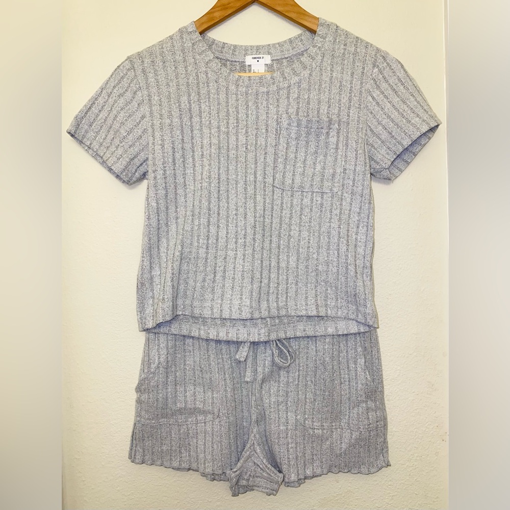 Forever 21 Gray Pajama Set Relaxed Fit